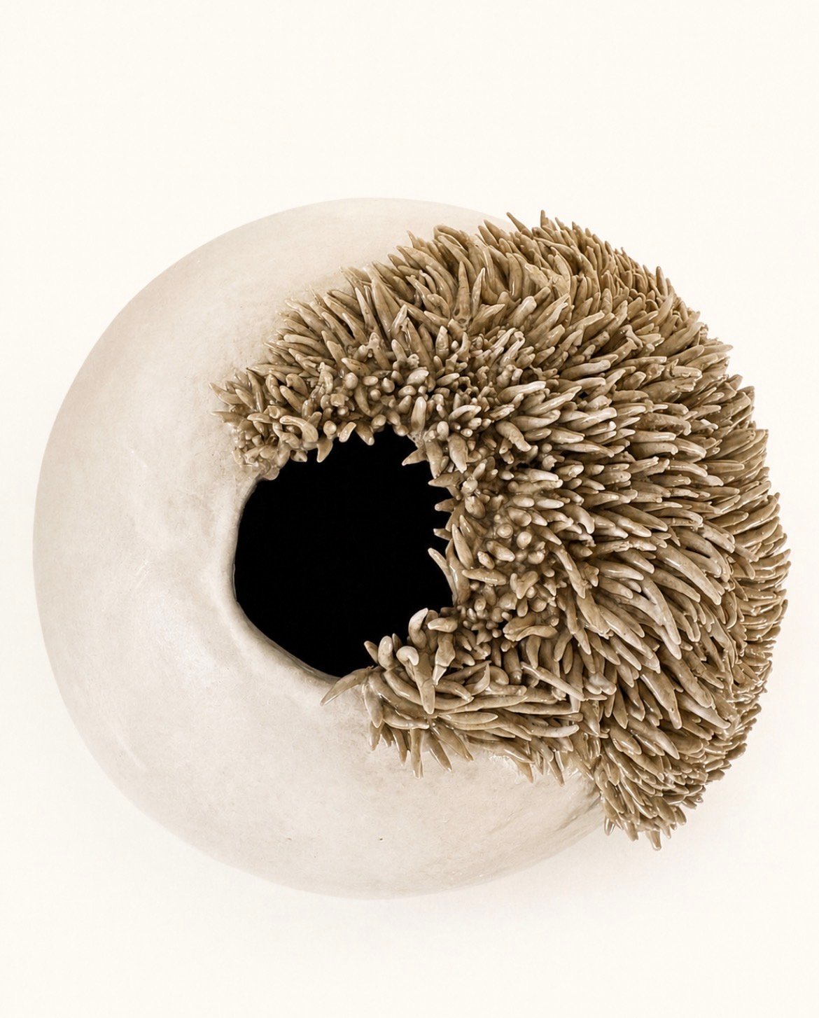 Manon Louve ceramic sculpture