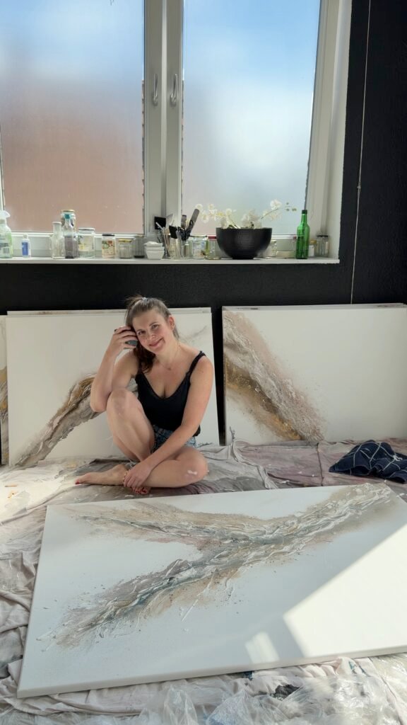 Stefanie Carola: Art You Can See With Your Hands