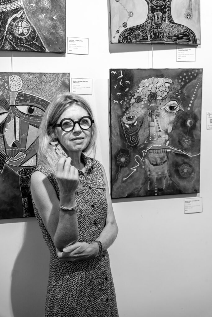 Zélie Show: Painting Beyond Appearances Through Intuition and Imperfection – artwork